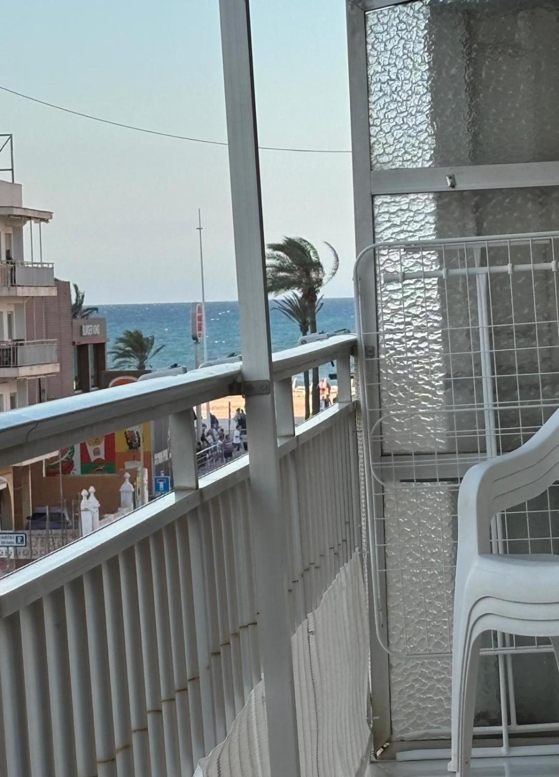 Apartmento De 3 Habitaciones Con Vistas Al Mar Playa de Gandia Exteriör bild